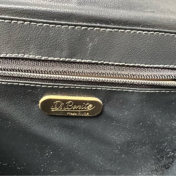 Vintage DI BENITO Quilted Leather Flap
Front Convertible Shoulder Bag Blue - Picture 13 of 14